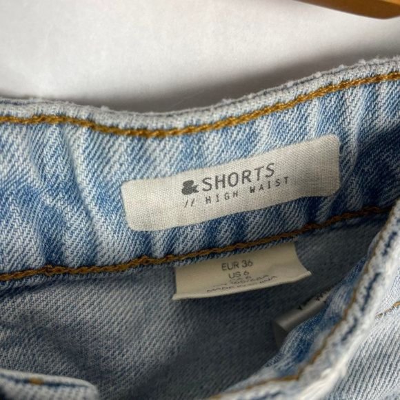 H& M ?High Rise Distressed?Button Fly Lightwash Denim Jean Shorts Cut - Picture 3 of 6